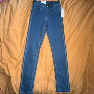 H&M Blue Denim Fitted Skinny Jeans Sz Women’s 26/30 NEW NWT